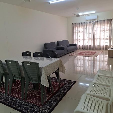 Abie'S Homestay Putrajaya Exterior photo