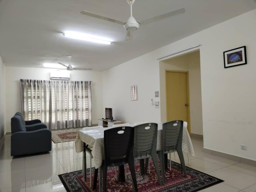 Abie'S Homestay Putrajaya Exterior photo